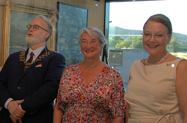 Presentasjon av DG, DGE og DGN